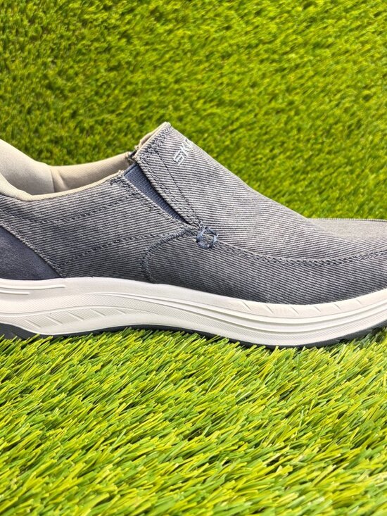 Skechers Decklan Gulliver Mens Size 8 Gray White Casual Classic Slip On Shoes main image 8